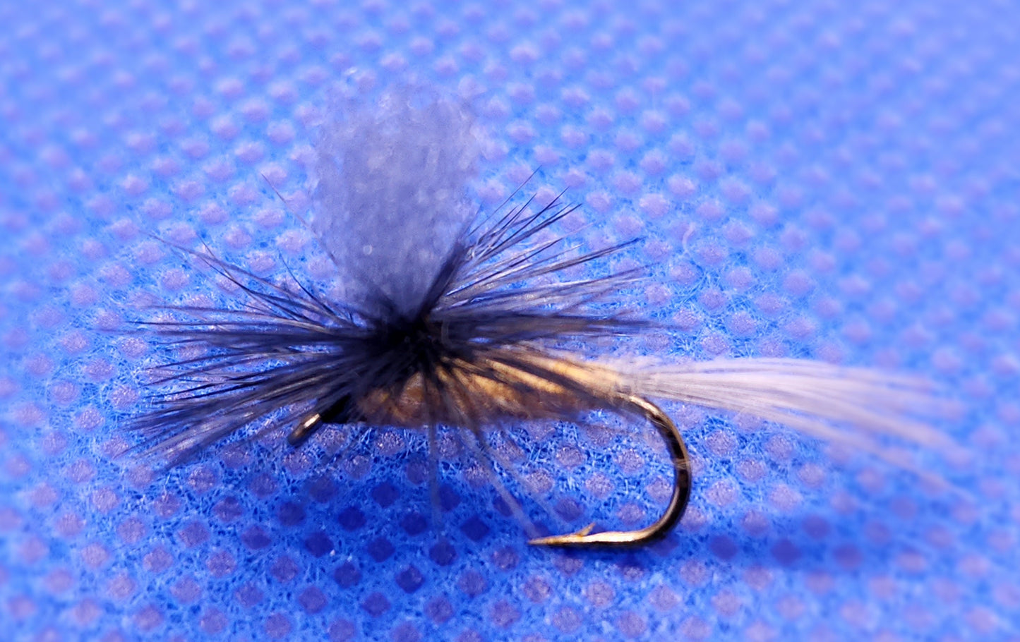 Hendrickson Parachute Dry Fly,  Light Hendrickson Dry Fly, Hendrickson Fly